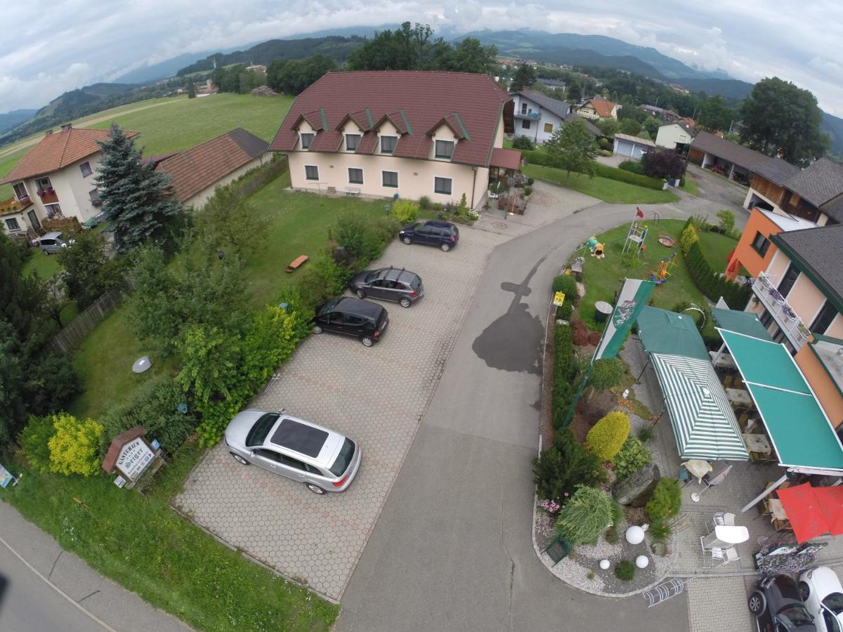 Restaurant Gaestehaus Seiger Sankt Lorenzen bei Knittelfeld Exterior photo